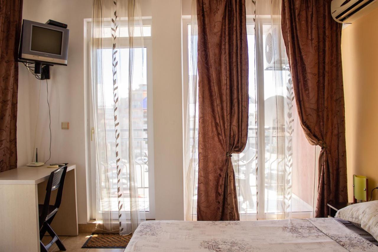 Central Couple Studio Pomorie Esterno foto