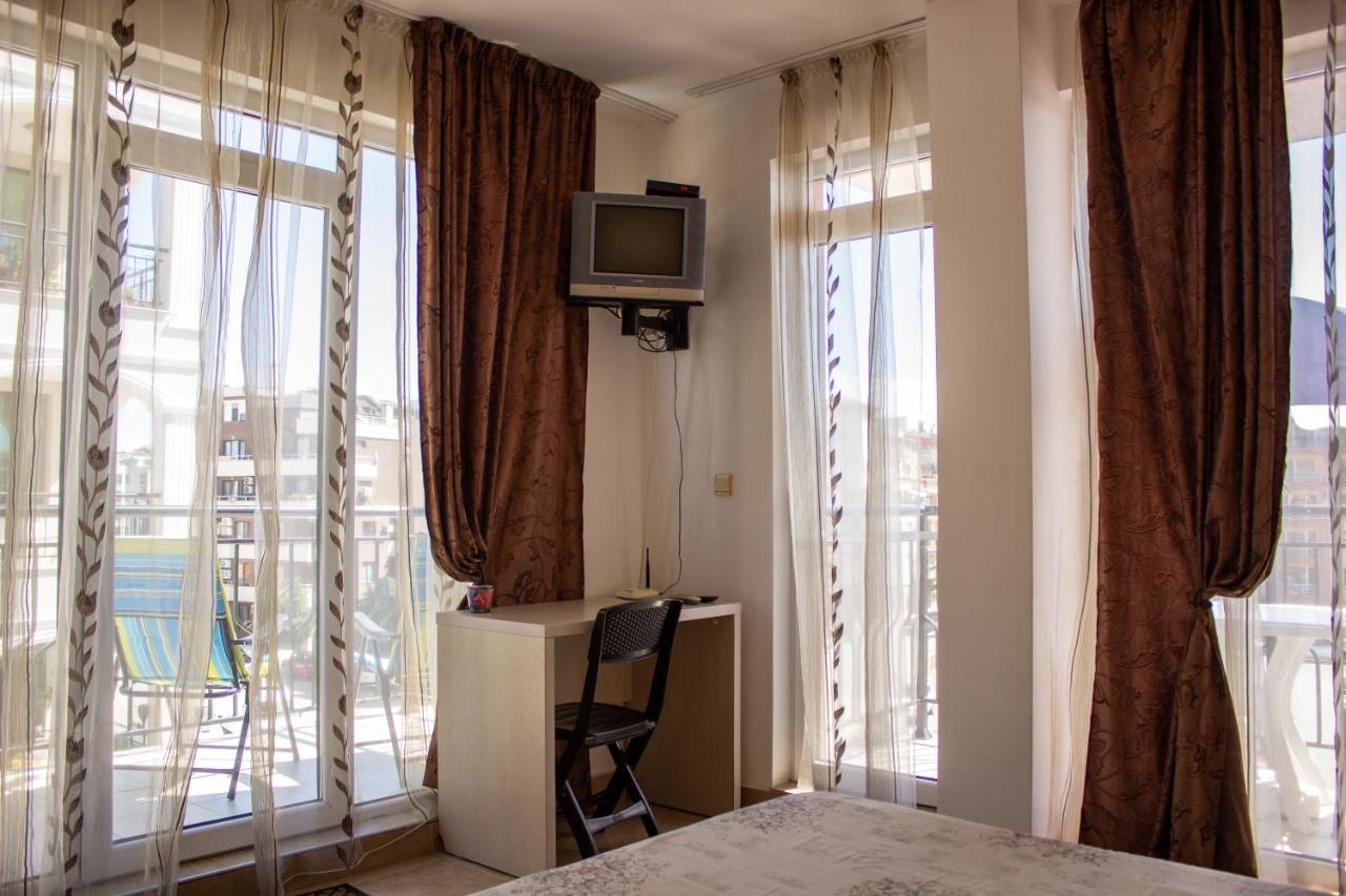 Central Couple Studio Pomorie Esterno foto